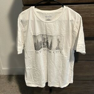 Brandy Melville Tshirt
